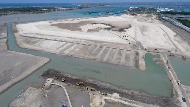 Proyek Design and Build Pekerjaan Penyiapan Lahan Bali Tenten Di Pelabuhan Benoa 21 Juli 2021 !
